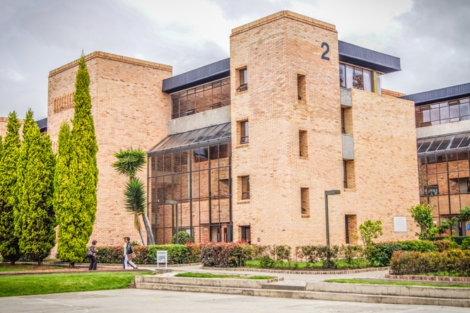 Facultad de Ciencias Jurídicas y Sociales