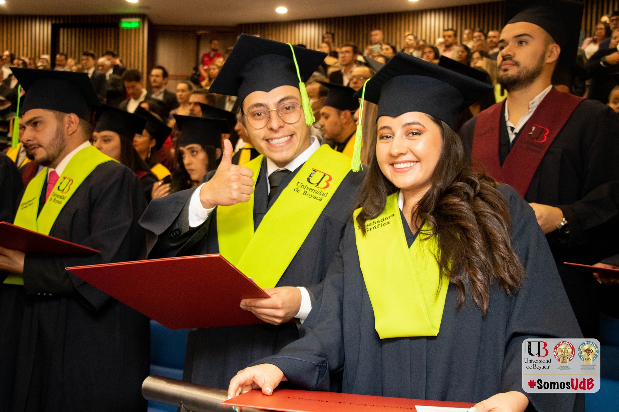 El Programa de Diseño Gráfico de la Universidad de Boyacá, tiene como propósito fundamental la formación integral del estudiante mediante un programa que se caracteriza por un amplio contenido social y humanístico, con énfasis en la fundamentación artística, estética, comunicativa, investigativa y con proyección hacia el mejoramiento de las condiciones y nivel de vida de las comunidades.