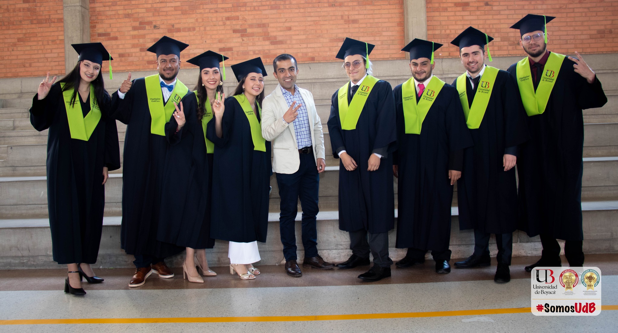 “Formar nuestros futuros egresados con libertad, criticidad y compromiso, ha sido la impronta de todas las orientaciones y acciones concretadas en los currículum y sus contenidos, lo cual se evidencia en la calidad académica y humana de su ejercicio profesional”