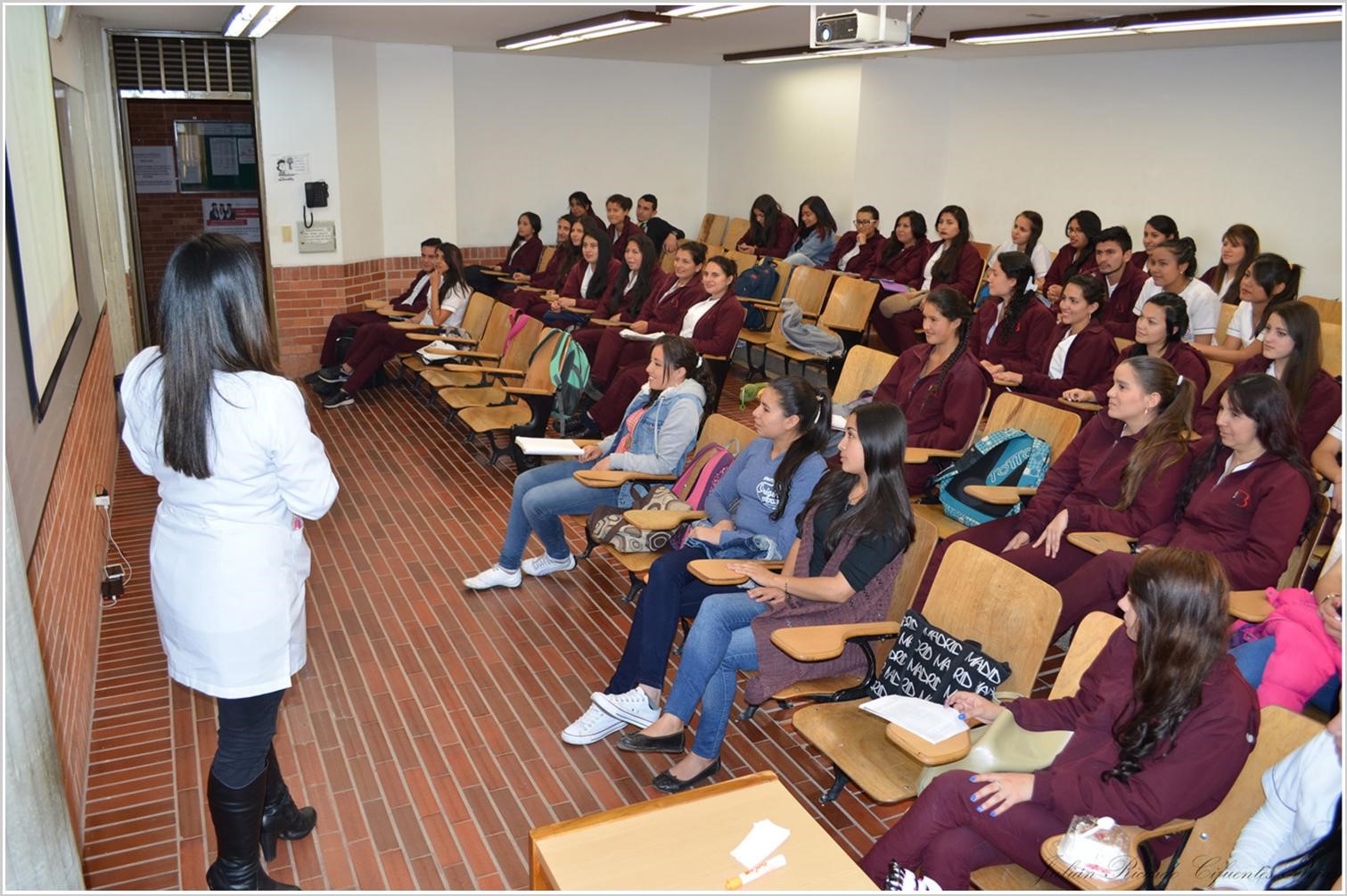 Clase de Formación Integral por Médico de Bienestar Universitario