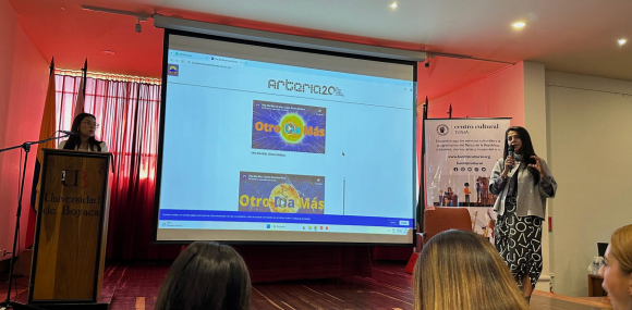 Nelly Peñaranda, fundadora y directora de Arteria 2.0, fue una de las conferencistas invitada.