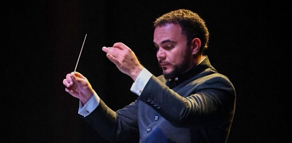 Director Jesús David Caro Sena durante la presentación "De la montaña al río" el 10 de abril del 2024