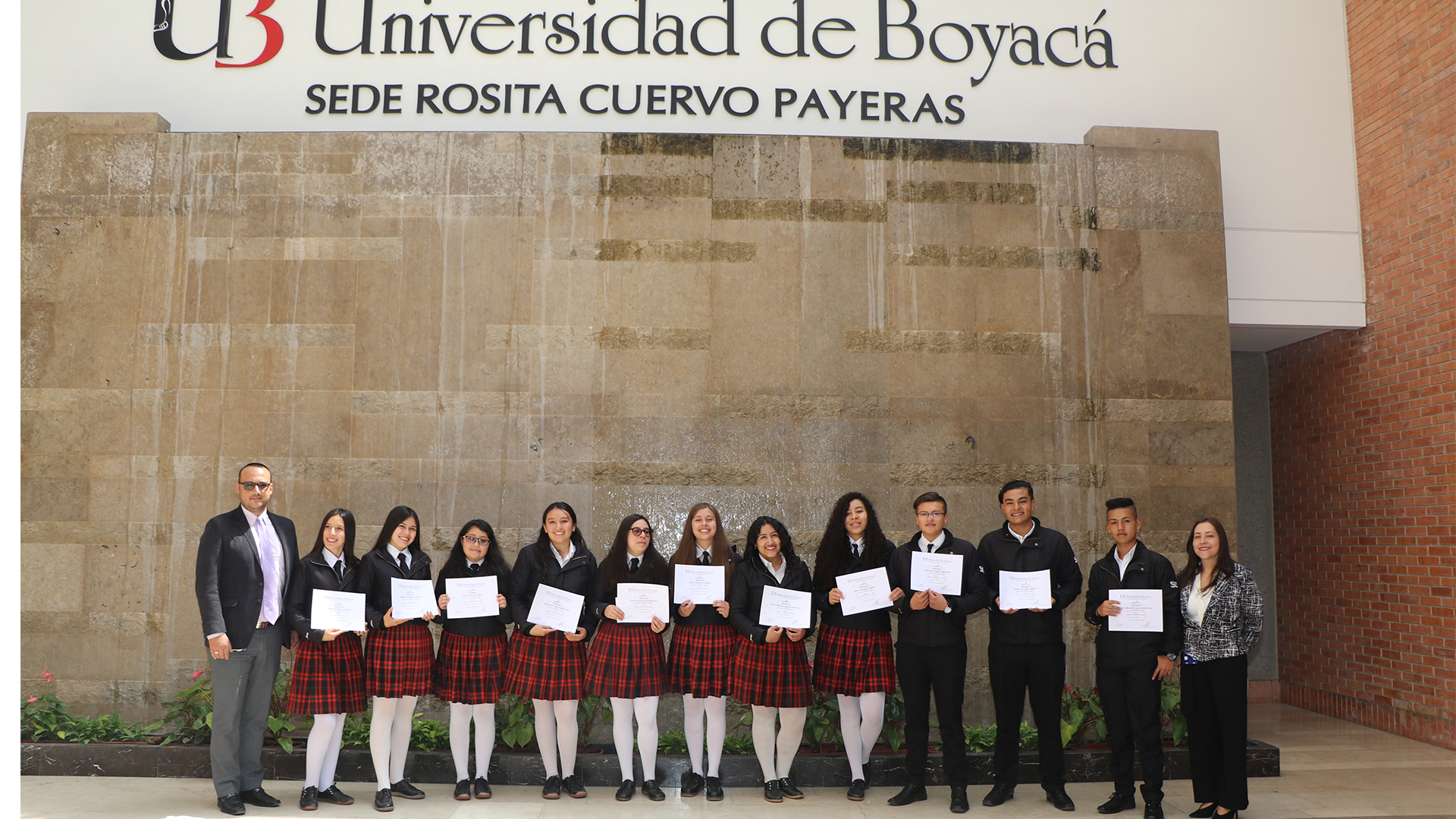 Estudiantes del Colegio el Rosario Sogamoso 