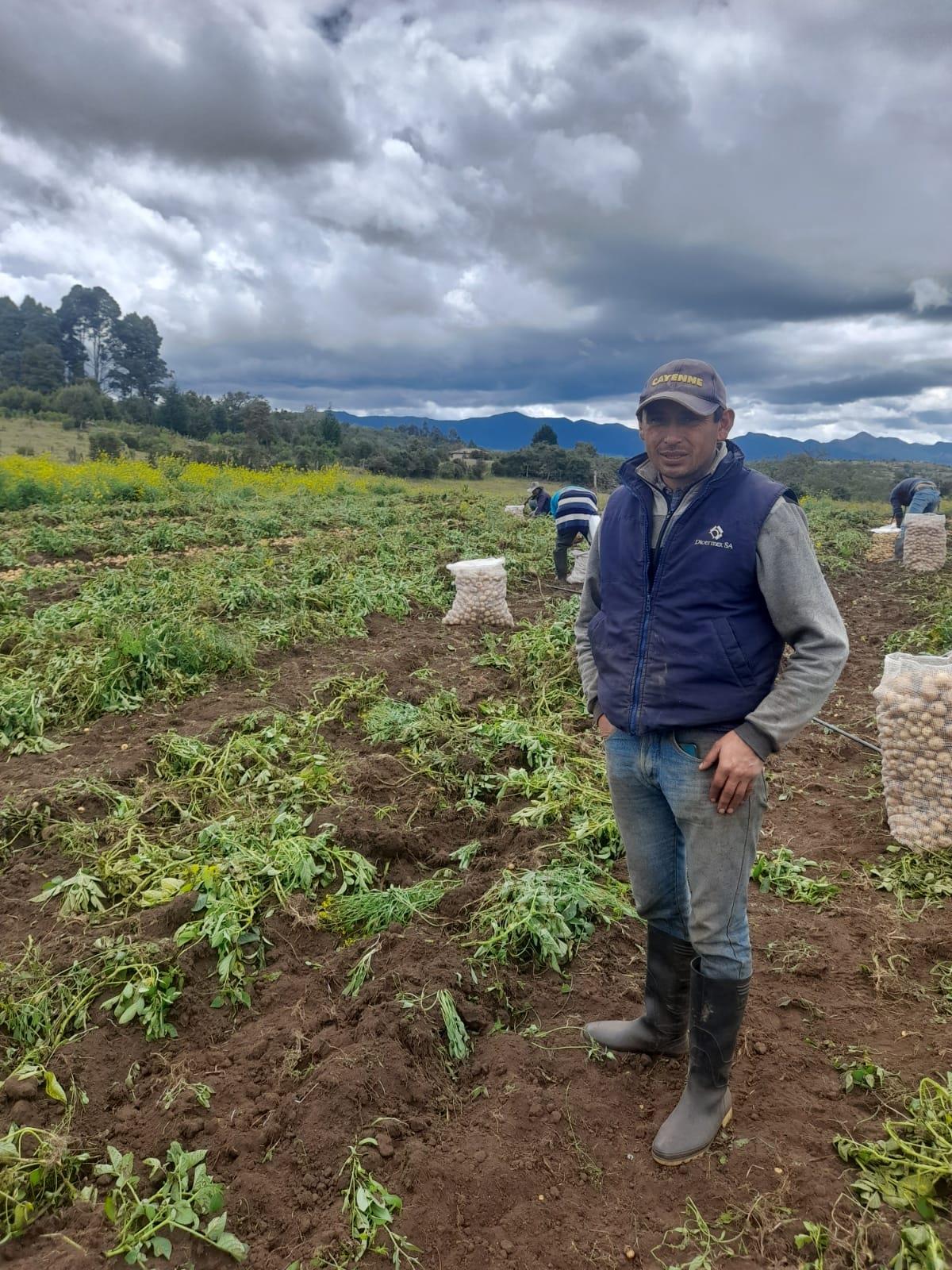 Emerson Bernal agricultor 