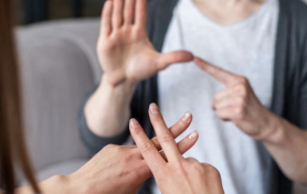 Campaña “Mis manos también hablan”