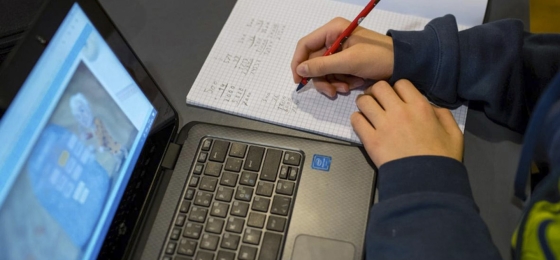 https://www.google.com/search?q=educacion+en+tiempos+de+pandemia&tbm=isch&ved=2ahUKEwjMtNnQupDpAhVXVzABHac_BUcQ2-cCegQIABAA&oq=educacion+en+tiempos+de+pandemia&gs_lcp=CgNpbWcQAzICCAAyBAgAEBgyBAgAEBg6BAgAEEM6BggAEAgQHjoGCAAQBRAeUJrSgQFY1vuBAWCf_YEBaAFwAHgAgAGAAogBkTaSAQYwLjguMjSYAQCgAQGqAQtnd3Mtd2l6LWltZw&sclient=img&ei=vO2qXszmMdeuwbkPp_-UuAQ&bih=625&biw=1366&rlz=1C1GCEU_esCO820CO820#imgrc=iRmoPzfDe6tsTM