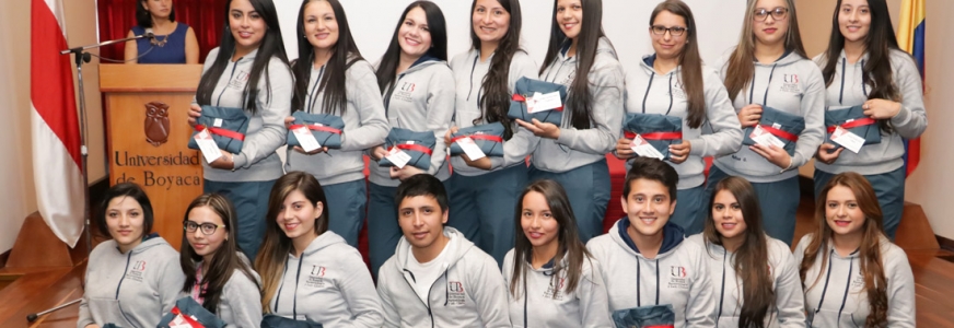Entrega de Uniformes de Prácticas